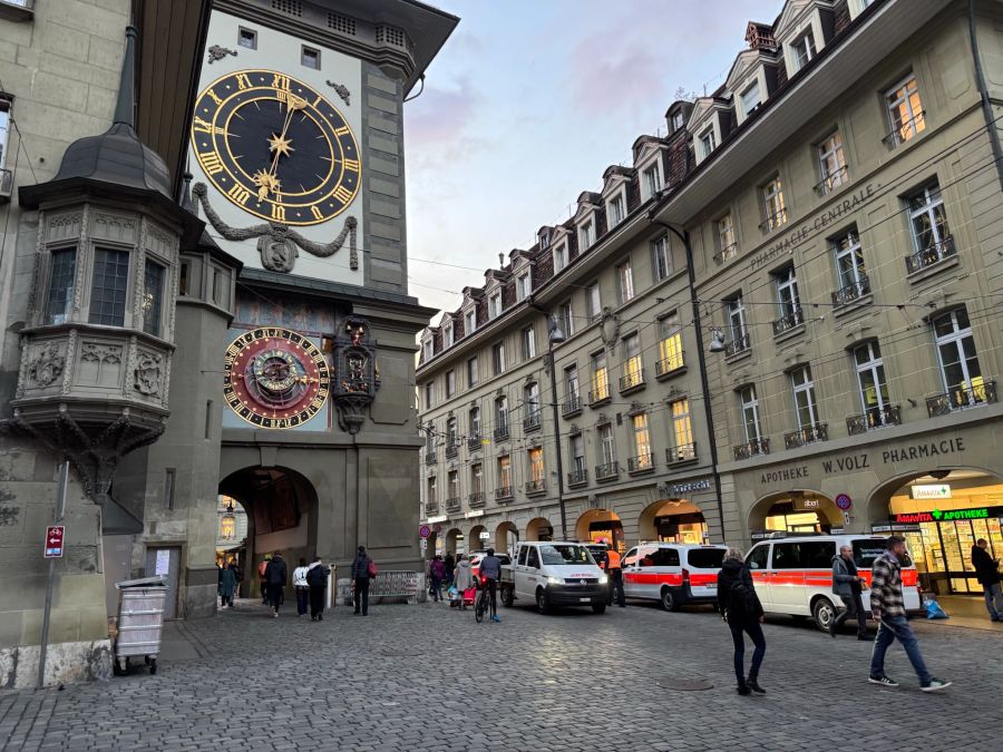 Die Polizei war am Donnerstagabend zum Kornhausplatz ausgerückt.