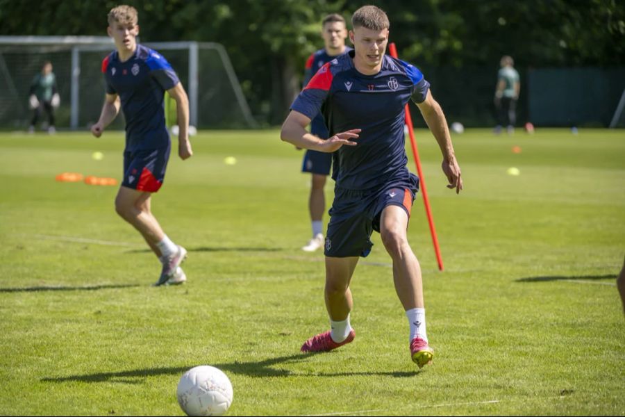 Andrin Hunziker vom FC Basel spielt derzeit leihweise beim Karlsruher SC.