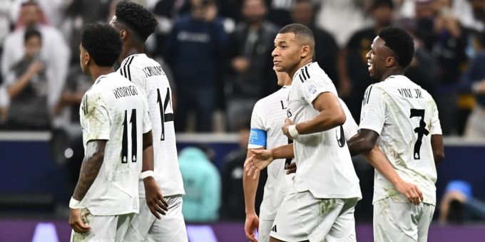 Real Madrid besiegt Pachuca mit 3:0. Real Madrid