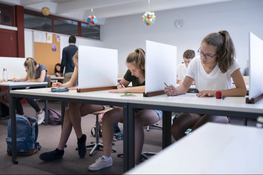 Mit 16 Jahren wechseln gleich viele Schüler ins Gymnasium wie im schweizerischen Durchschnitt. (Symbolbild)