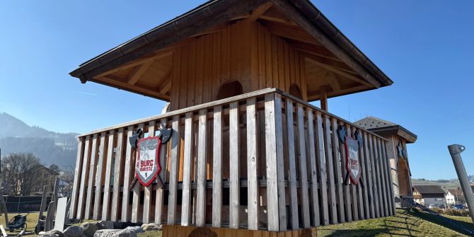 Spielplatz «Bärestee».