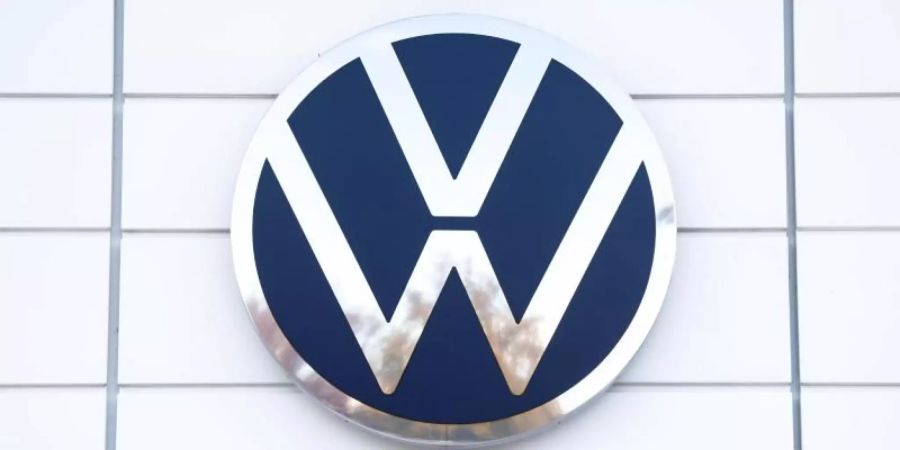 Die VW-Sparte der leichten Nutzfahrzeuge soll so schnell wie möglich wieder hochgefahren werden, sofern es die Corona-Lage zulässt. Foto: Sina Schuldt/dpa