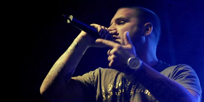 Der in Berlin geborene Rapper Fler bei einem Auftritt im ColumbiaClub. Fler bushido prozess