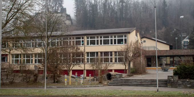 Teufenthal – Schulhaus - Teufenthal. Teufenthal – Schulhaus - Teufenthal.