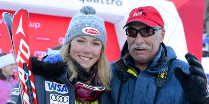 Jeff Shiffrin (r), der Vater von Mikaela Shiffrin, zusammen mit seiner Tochter, nachdem Sie das Slalomrennen der Aspen Winternational gewonnen hat. (Archiv) mikaela shiffrin foto