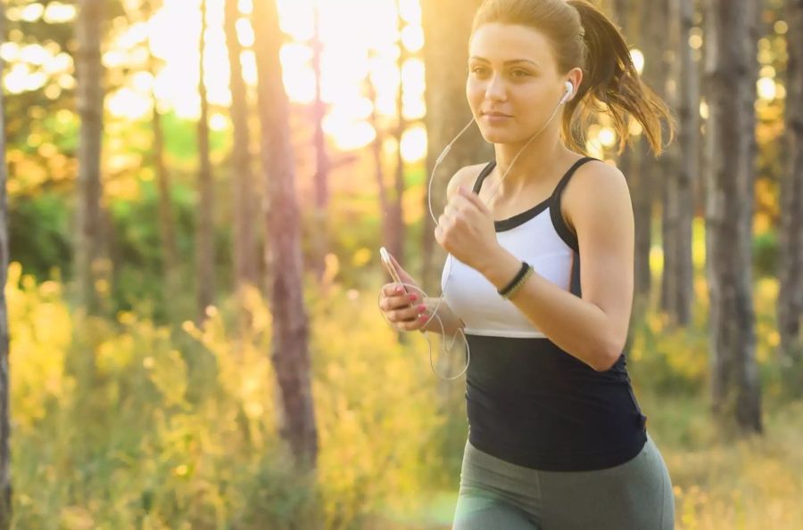 Frau am joggen