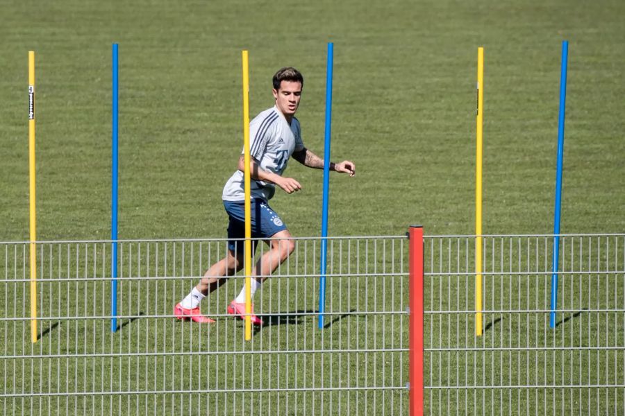 Barça-Leihgabe Philippe Coutinho absolviert Lauftraining.