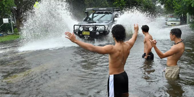Nach Bränden - Unwetter und Regen wüten in Australien