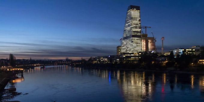 Der Roche-Turm in Basel. 221 meter roche