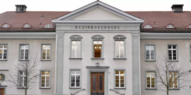 Bezirksgebäude Bülach