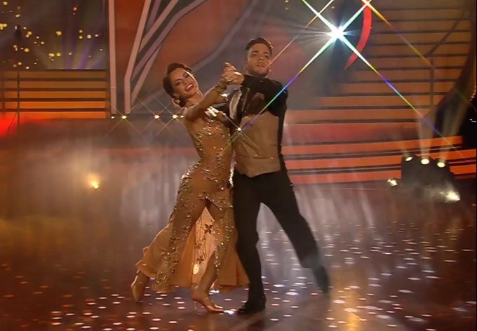 Christina Luft und Luca Hänni konzentriert beim Tanzen bei Let's Dance. let's Dance Luca Hänni