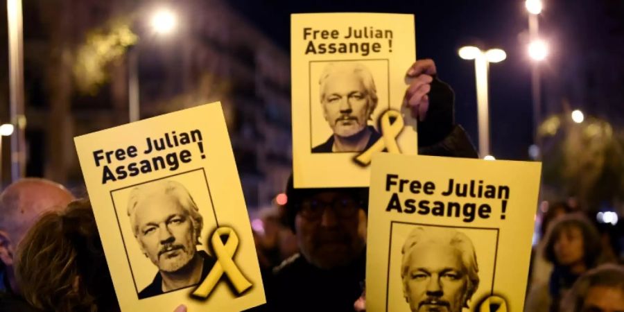 Demonstranten fordern Freilassung von Assange