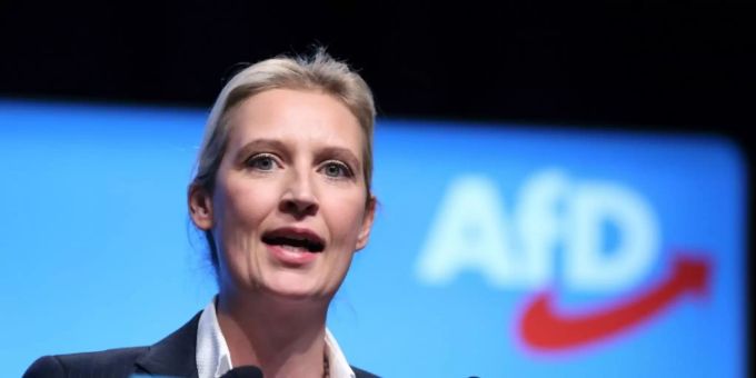 Berlin - Weidel und Gauland werten Ministerpräsidentenwahl in Erfurt als Sieg für die AfD