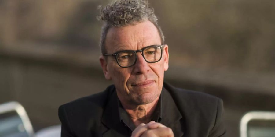 Der Berner Schriftsteller Tom Kummer veröffentlicht mit «Von Schlechten Eltern» einen faszinierenden Roman über Trauer. Unbeschreiblich grosse Trauer.