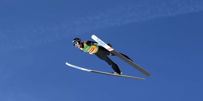 Japanischer Skispringer Ryoyu Kobayashi 2019 in Planica. Bei den nächsten Ski Alpin Wettkämpfe wird es keine Zuschauer haben Ski Alpin