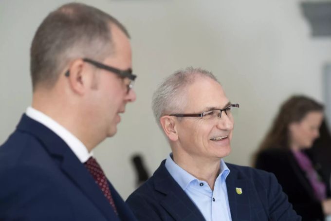 Von links: Regierungsrats-Kandidat Urs Martin (SVP) und Kandidat Ueli Fisch (Grünliberale) bei den Wahlen im Kanton Thurgau am 15. .März. Wegen der Auszählung wurde nun Strafanzeige erstattet. strafanzeige