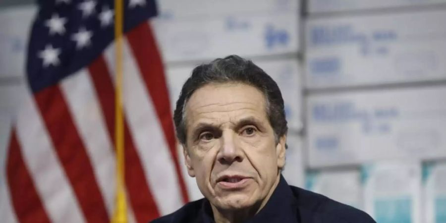 Gouverneur Andrew Cuomo während einer Pressekonferenz in New York. Foto: John Minchillo/AP/dpa