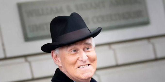 Roger Stone nach Verkündung des Strafmasses Roger Stone nach Verkündung des Strafmasses