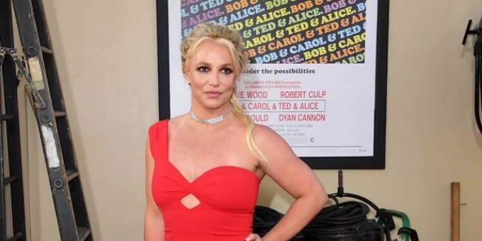Songtext geändert - Britney Spears ändert «...Baby One More Time»-Song