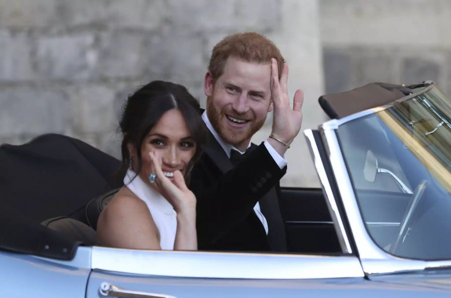 Hier fahren Meghan Markle und Prinz Harry zu ihrer Hochzeit vor.