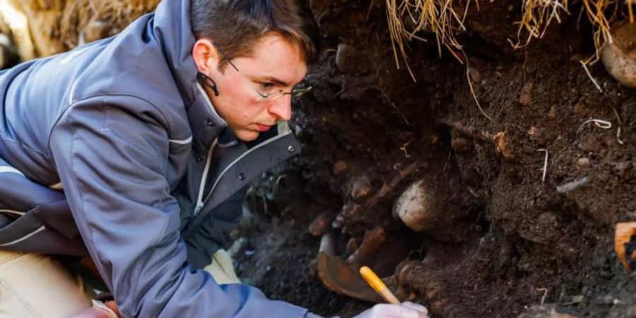 Der Fund von rund 400 Skeletten auf einem früheren Leprafriedhof ist für die Wissenschaft von grosser Bedeutung. Foto: Philipp von Ditfurth/dpa