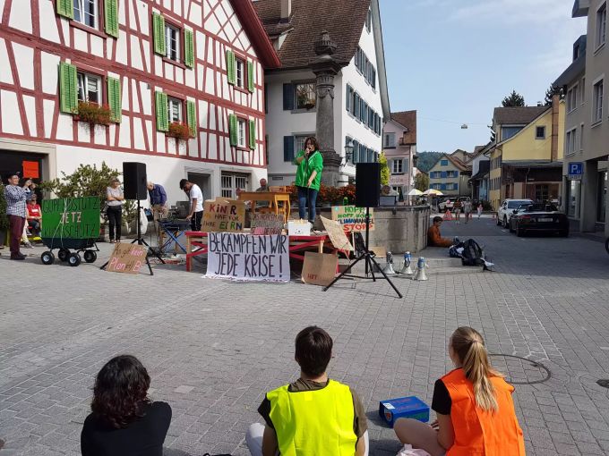 Die SP Bülach fordert, dass sich die Stadt Bülach zu einer nachhaltigen Klimapolitik bekennt. SP Bülach Nadja Naegeli