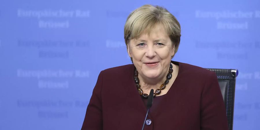 Bundeskanzlerin Angela Merkel bezeichnete den Flüchtlingszustrom und die Corona-Krise als die grössten Herausforderungen ihrer 16 Amtsjahre. Foto: Aris Oikonomou/Pool AFP/AP/dpa