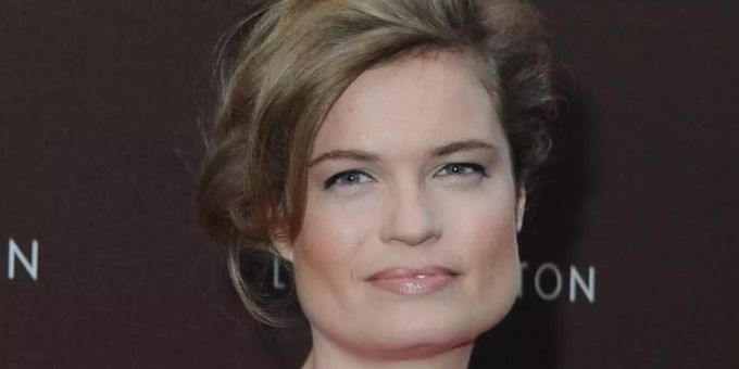 Die französische Schauspielerin Sarah Biasini denkt jeden Tag an ihre tote Mutter. Foto: Ursula Düren/dpa Die französische Schauspielerin Sarah Biasini denkt jeden Tag an ihre tote Mutter. Foto: Ursula Düren/dpa