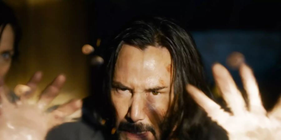 Einmal mehr findet sich Neo (Keanu Reeves) in der «Matrix» wieder.