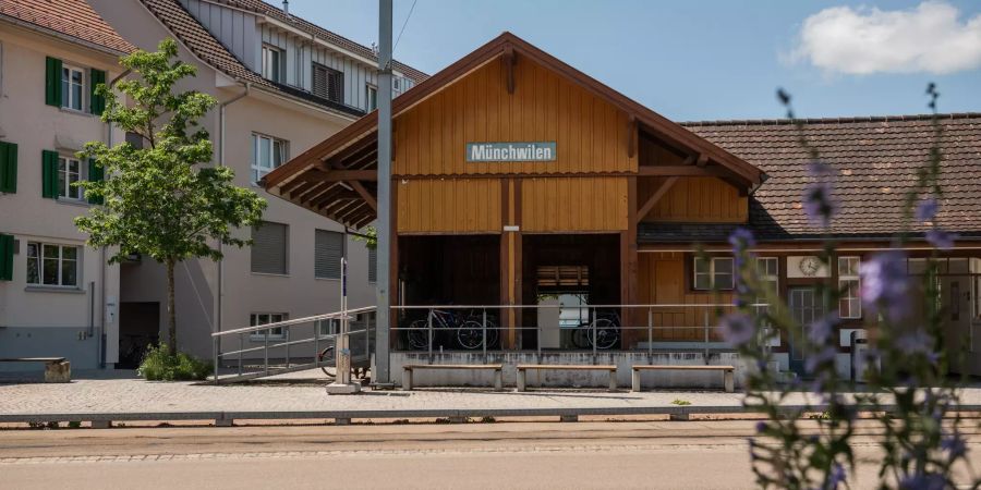 Der Bahnhof der Gemeinde Münchwilen (TG).