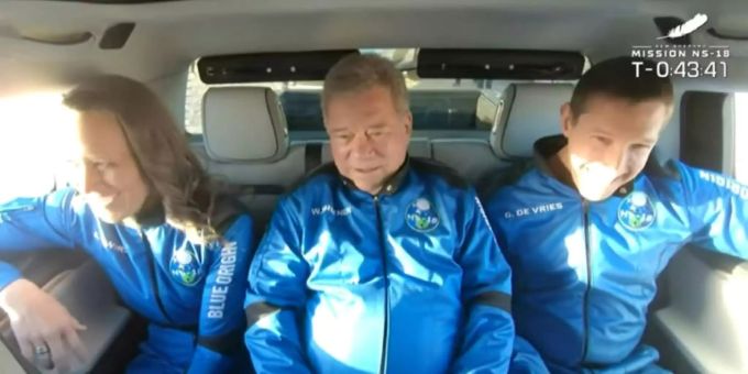 William Shatner (M.) flog als ältester Mensch ins All. william