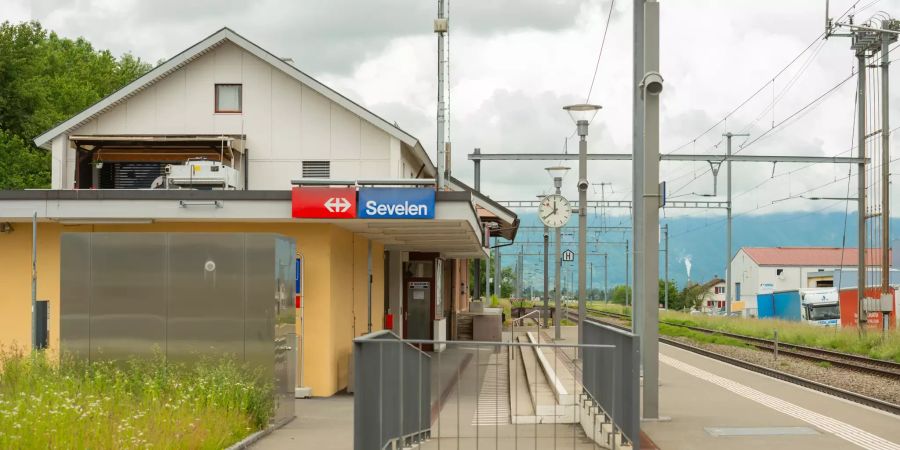 Der Bahnhof Sevelen im Kanton St. Gallen.