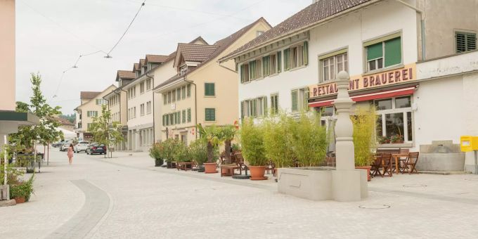 Zentrum in Pfäffikon (ZH) an der Seestrasse. Zentrum in Pfäffikon (ZH) an der Seestrasse.