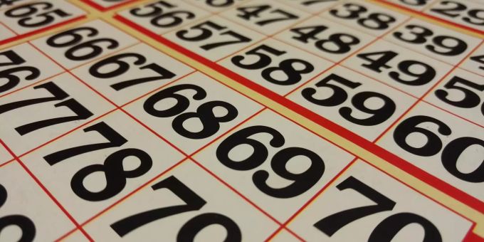 Während ihr Mann im Spital lag, ging die skrupellose Spanierin mit seinem Lösegeld Bingo spielen. (Symbolbild) Spanierin Bingo