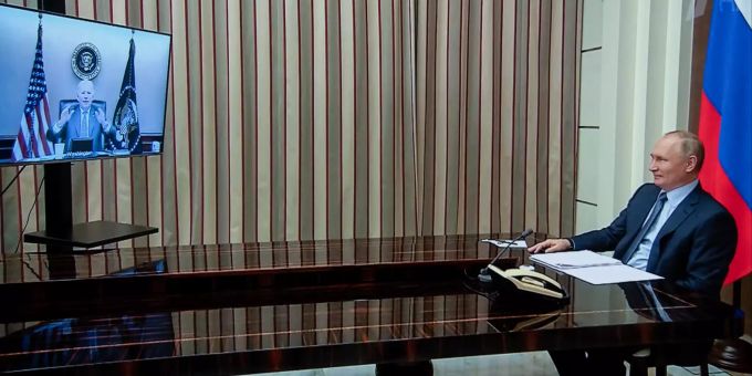 Washington/Moskau - Putin und Biden sprechen bei Videogipfel über Ukraine-Krise