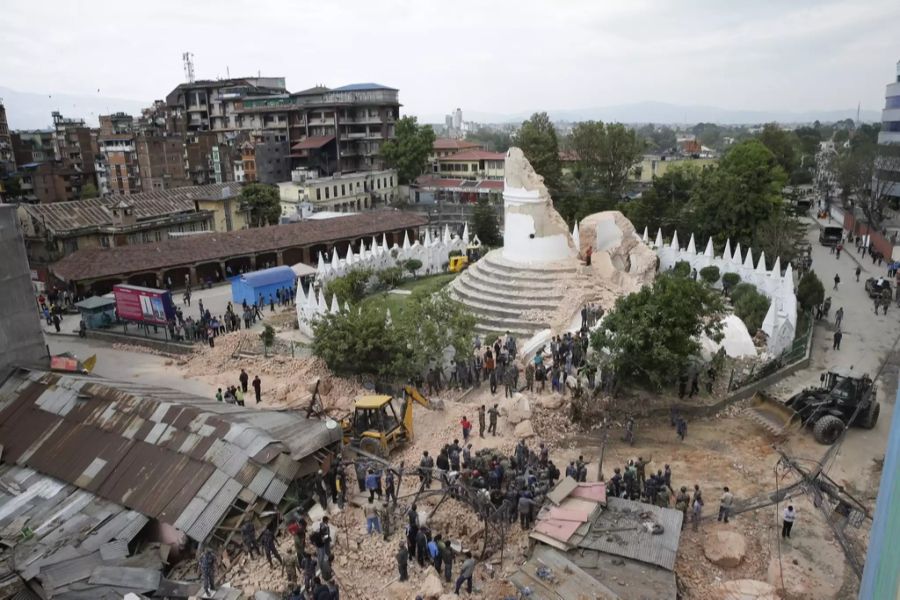 dharahara-turm