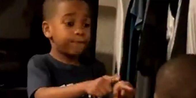 Good News - Bub (6) beruhigt seinen Bruder (4) mit Atemübung