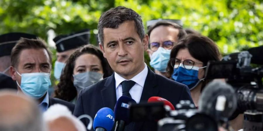 Gerald Darmanin, Innenminister von Frankreich, in La Chapelle-sur-Erdre. Foto: Loic Venance/AFP/dpa