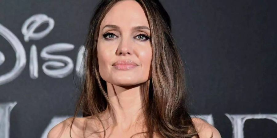 angelina jolie