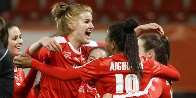 FUSSBALL, QUALIFIKATION, CHE NOR, SCHWEIZ NORWEGEN, FRAUEN, FRAUEN FUSSBALL, OLYMPIA-QUALIFIKATIONSTURNIER,