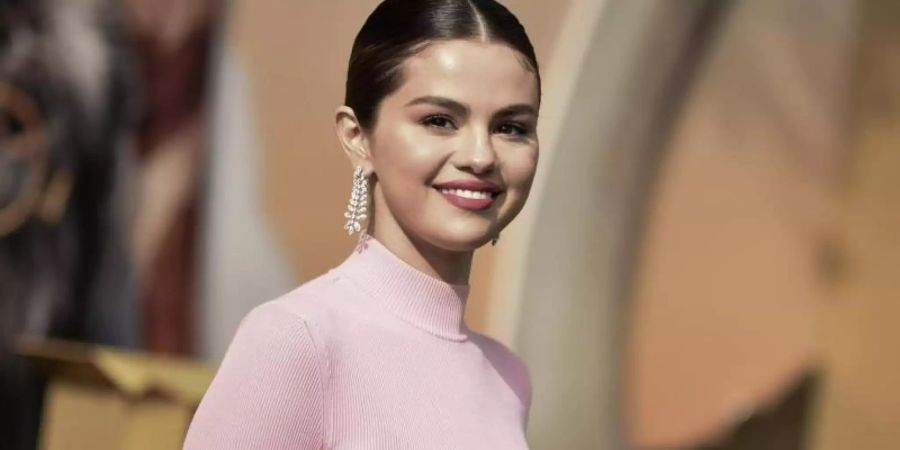 Selena Gomez sucht in einer neuen Comedyserie mit Steve Martin nach Mördern. Foto: Richard Shotwell/Invision/AP/dpa