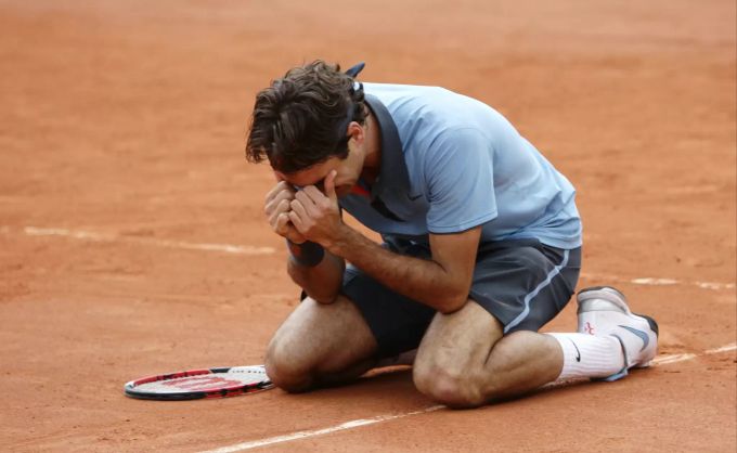 Roger Federer meldet sich aus Roland Garros - Mbappé gefällts!