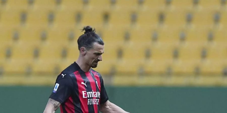 Zlatan Ibrahimovic wurde in Parma vom Platz geschickt. Foto: Spada/LaPresse/dpa