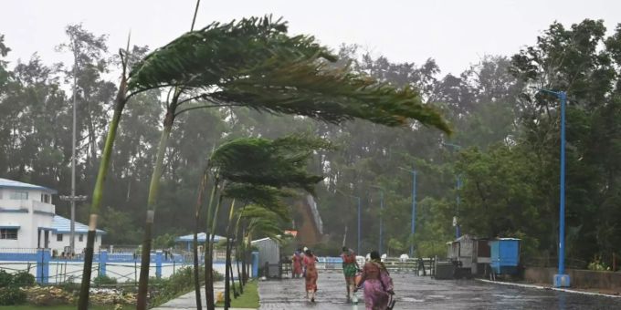 Schwere Unwetter an Indiens Ostküste. indien