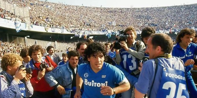 Diego Maradona verzückte in den 80er Jahren die Sportwelt. Foto: Alfredo Capozzi/DCM Diego Maradona verzückte in den 80er Jahren die Sportwelt. Foto: Alfredo Capozzi/DCM
