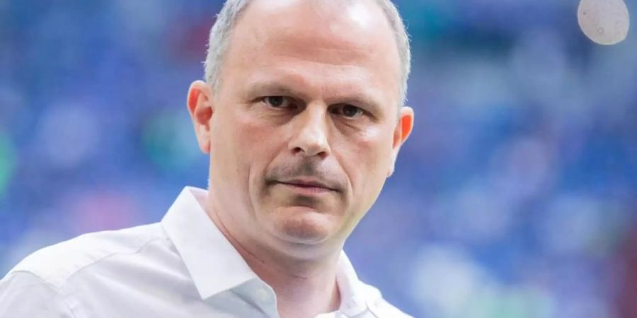 Will sich von einem Trio trennen: Schalkes Sportvorstand Jochen Schneider. Foto: Rolf Vennenbernd