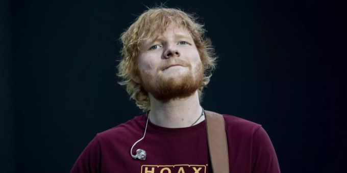 Der Auftritt von Ed Sheeran führt gar zu Stau. Ed Sheeran