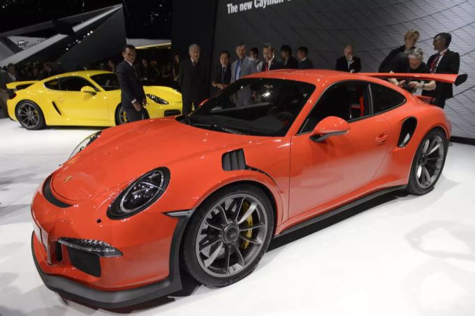 Der erste Porsche 911 GT3 RS im Genfer Auto-Salon 2015. Porsche 911 GT3