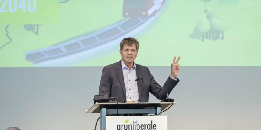 GLP-Parteipräsident Jürg Grossen schwört die Delegierten am Samstag in Rüschlikon ZH auf die neue Klimastrategie der Partei ein.