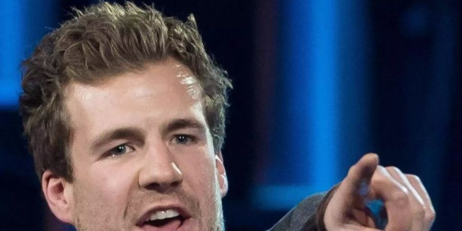 Die Aufmerksamkeit ist ihm sicher: Luke Mockridge. Foto: Guido Kirchner/Archiv